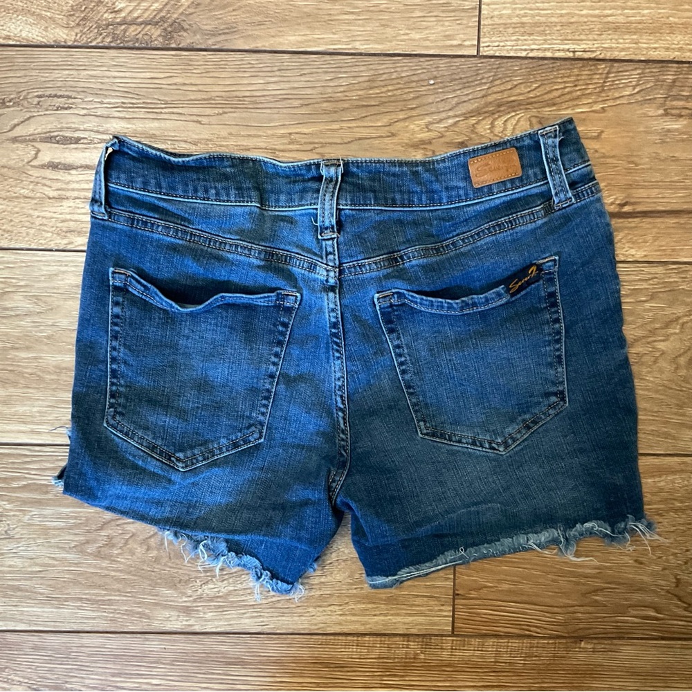 Seven7 Weekend Short Cut Off Denim Shorts Size 6 - Picture 5 of 7